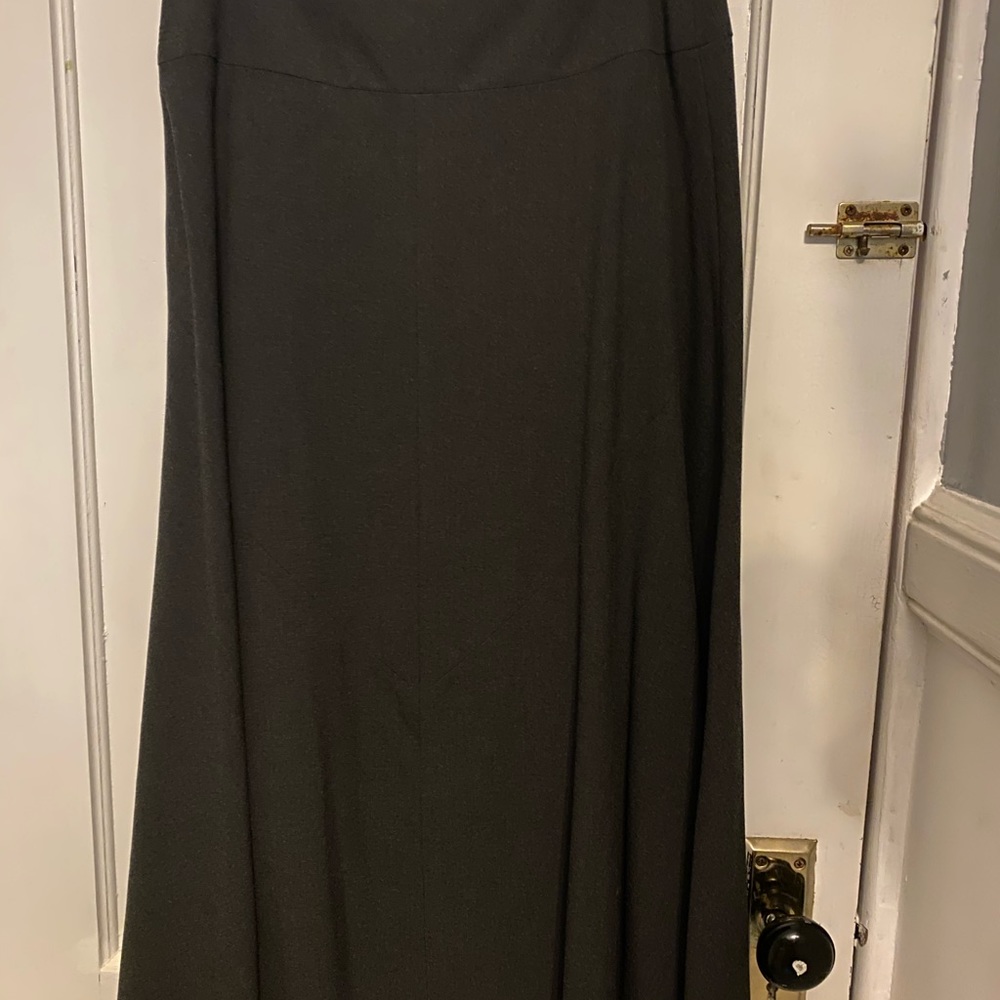 Skirt - Picture 2 of 3